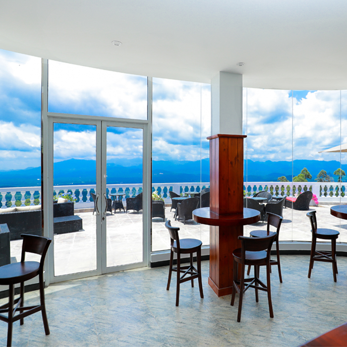 Dining-m